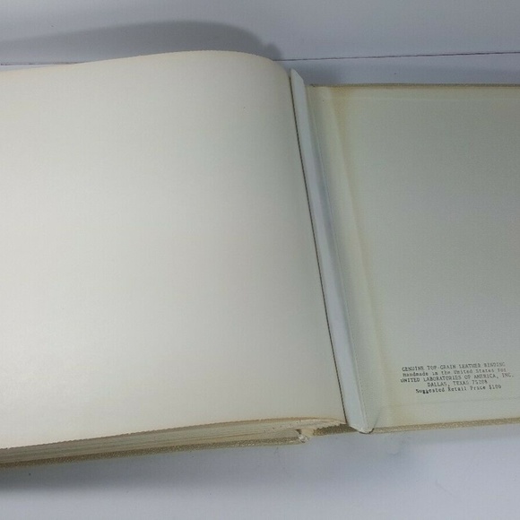 Vintage Our Family Photo Album Cowhide Gold Trim - Picture 7 of 8